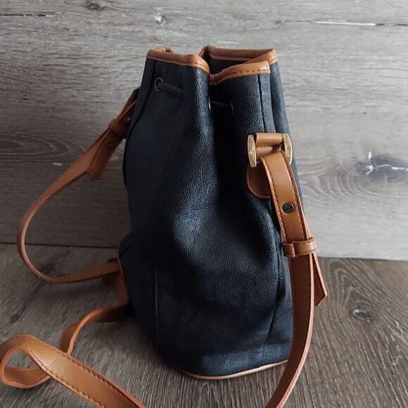 Vintage Perry Ellis America Black Drawstring Bucket Crossbody Bag - Picture 2 of 10